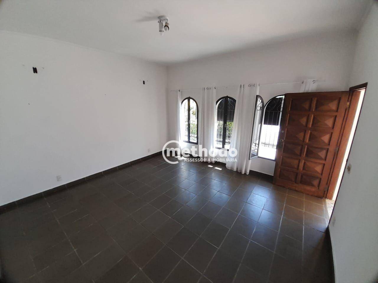 Casa à venda com 3 quartos, 206m² - Foto 3