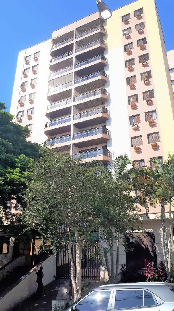 Apartamento à venda com 3 quartos, 142m² - Foto 2