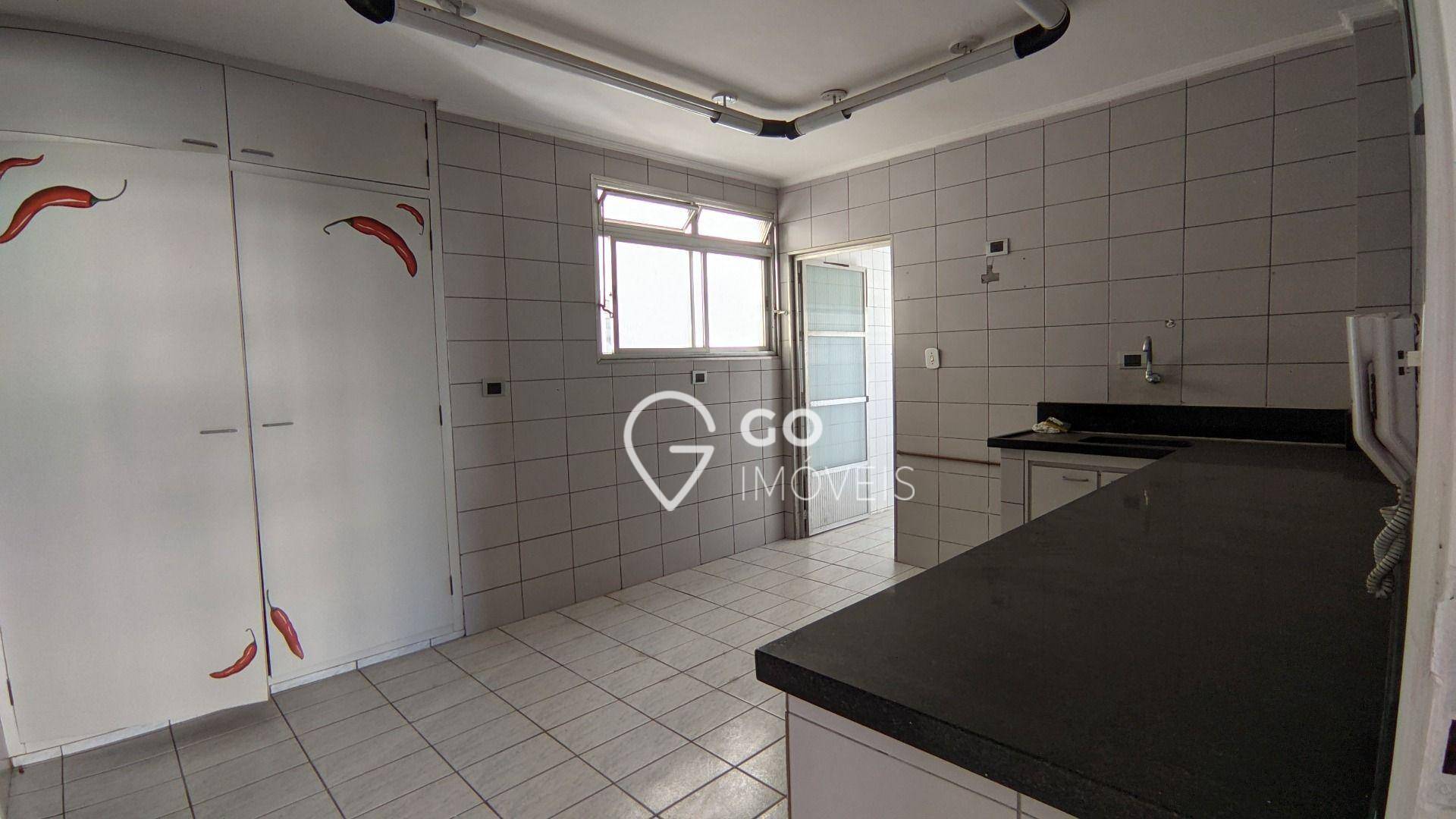 Apartamento para alugar com 3 quartos, 130m² - Foto 10