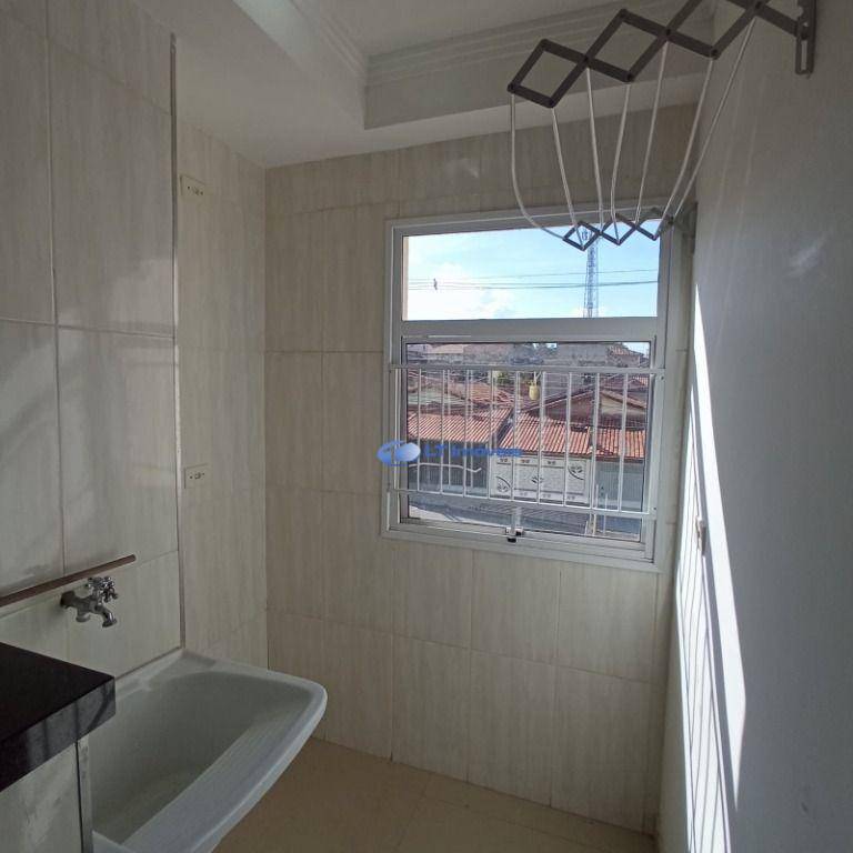 Apartamento à venda com 2 quartos, 69m² - Foto 4