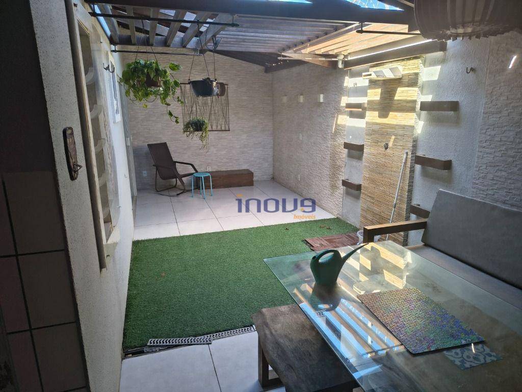 Casa, 4 quartos, 121 m² - Foto 2