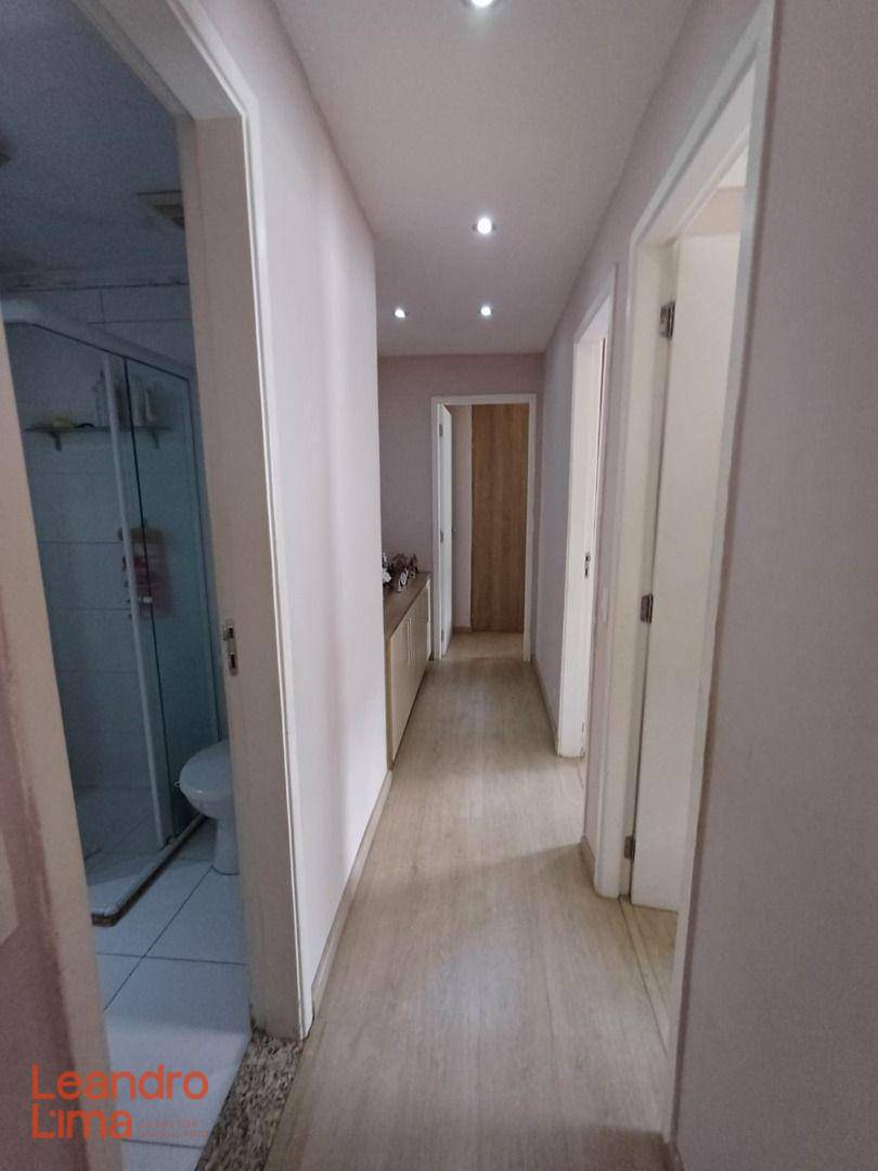 Apartamento à venda com 3 quartos, 61m² - Foto 9