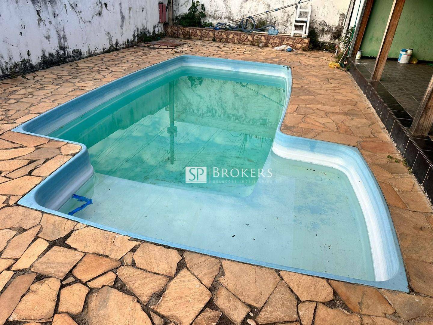 Chácara à venda com 3 quartos, 200m² - Foto 4