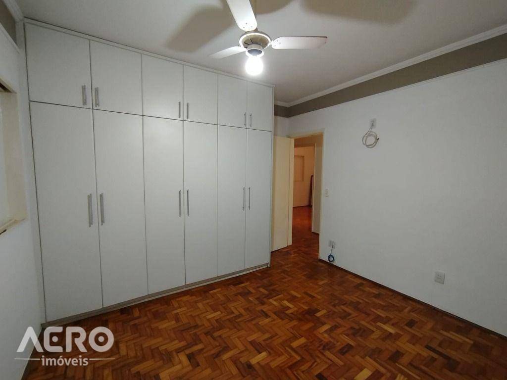 Casa para alugar com 3 quartos, 210m² - Foto 17