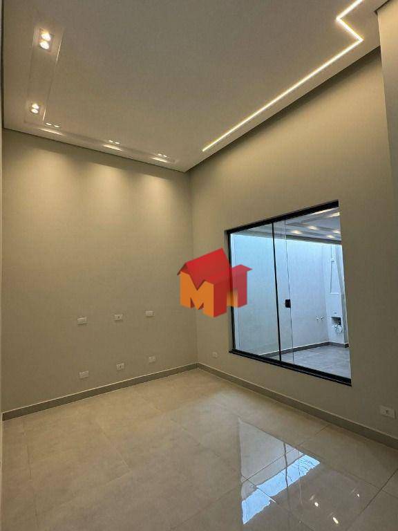 Casa à venda com 3 quartos, 100m² - Foto 4