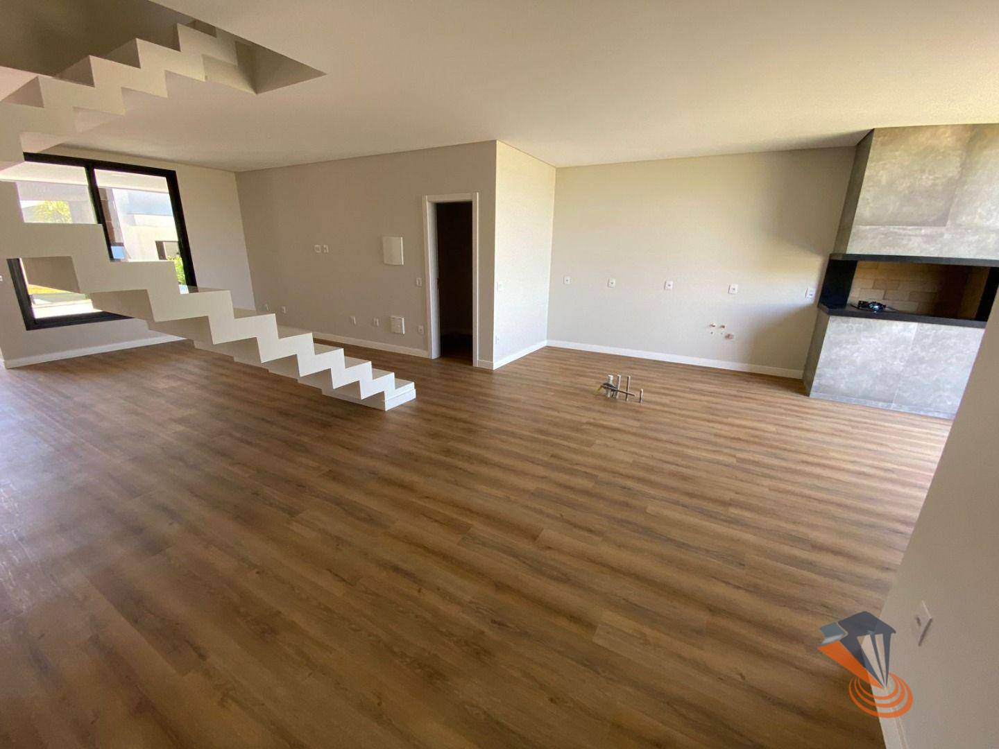 Casa de Condomínio à venda com 3 quartos, 212m² - Foto 4