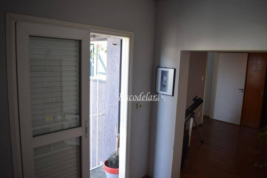 Sobrado à venda com 3 quartos, 180m² - Foto 9