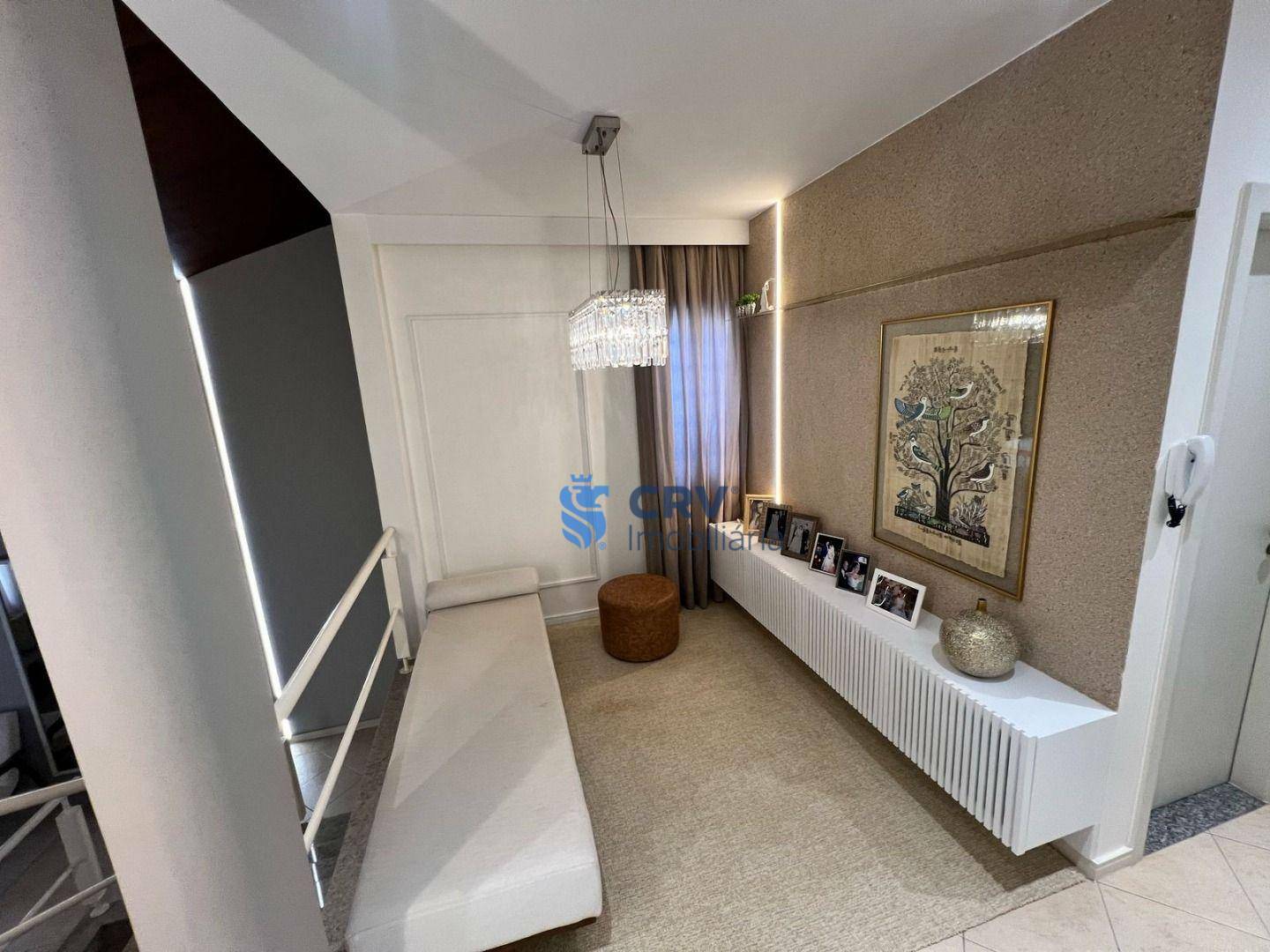 Casa à venda com 3 quartos, 220m² - Foto 8