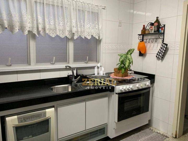 Apartamento à venda com 3 quartos, 190m² - Foto 5