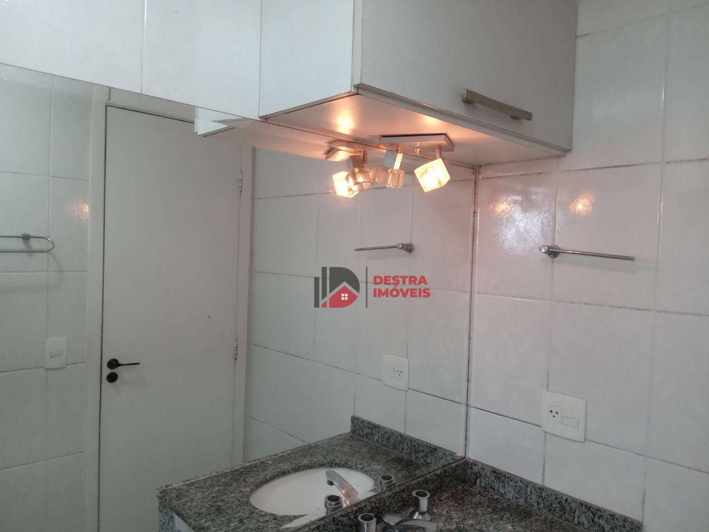 Apartamento para alugar com 3 quartos, 78m² - Foto 17