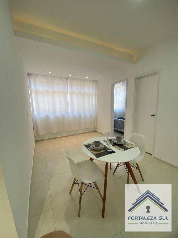 Apartamento à venda com 3 quartos, 140m² - Foto 3