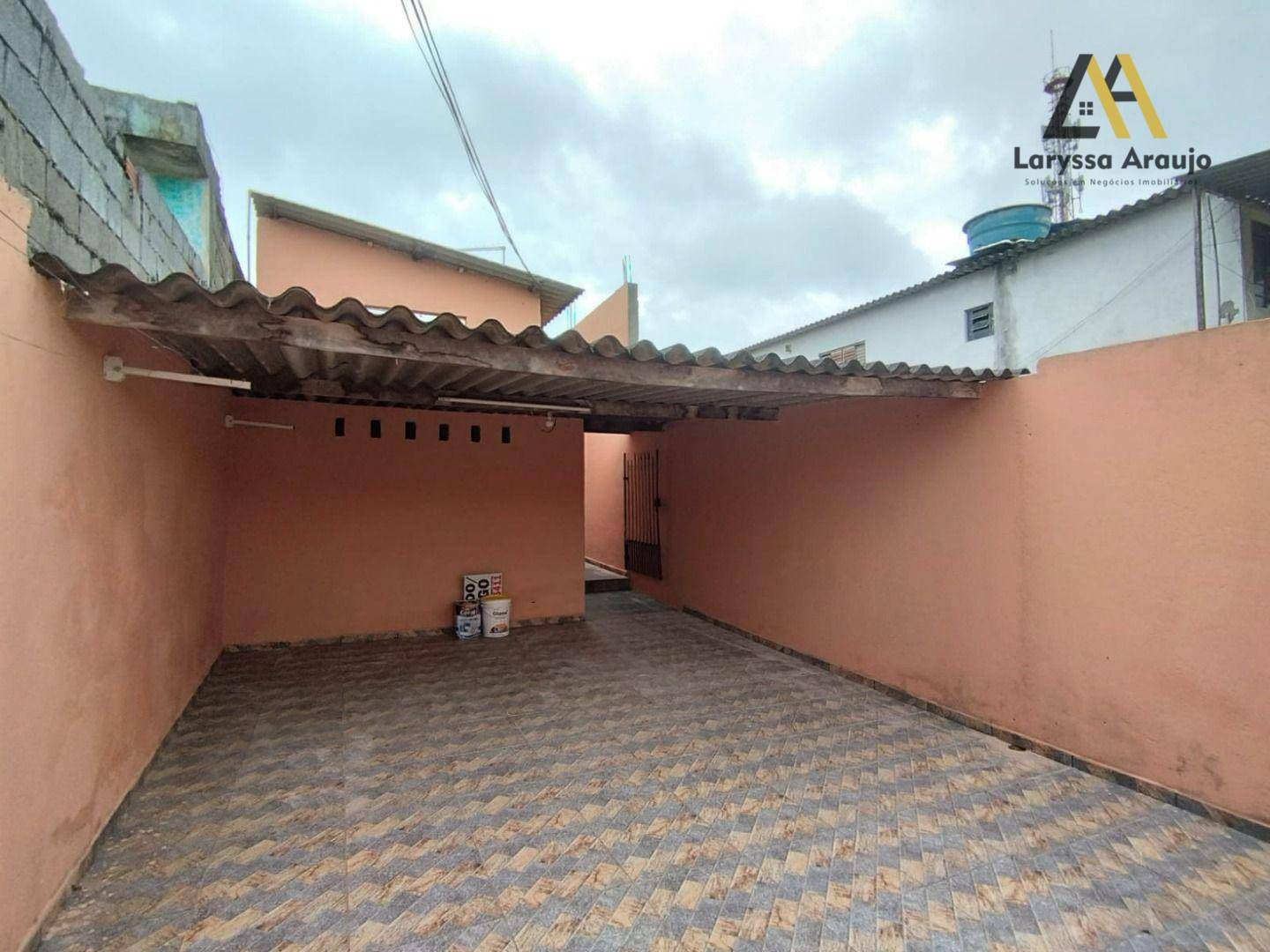 Casa à venda com 2 quartos, 60m² - Foto 5