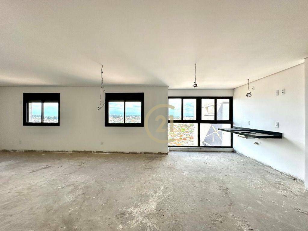 Apartamento à venda com 3 quartos, 153m² - Foto 2