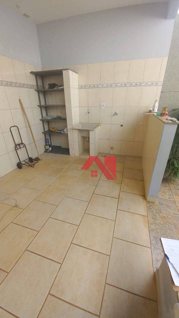 Sobrado à venda com 3 quartos, 240m² - Foto 21