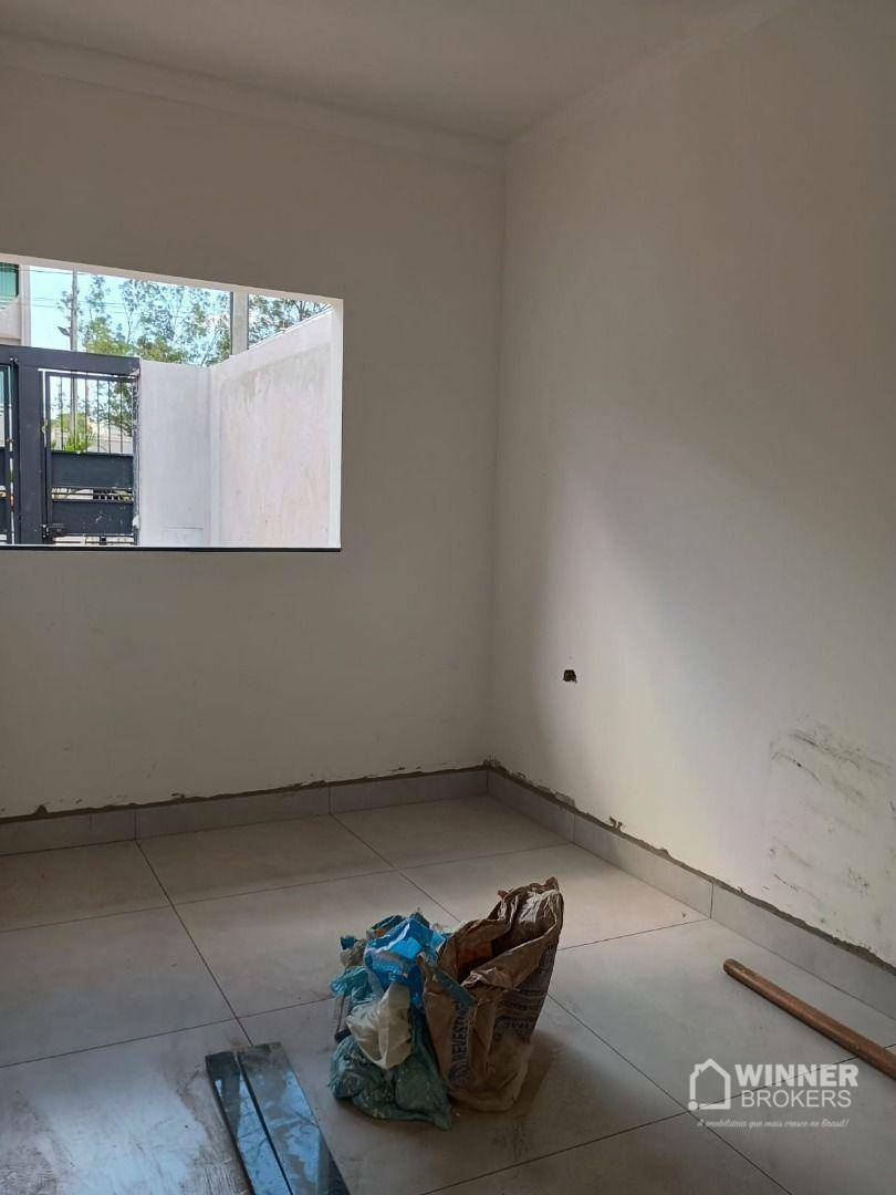 Casa à venda com 3 quartos, 69m² - Foto 9