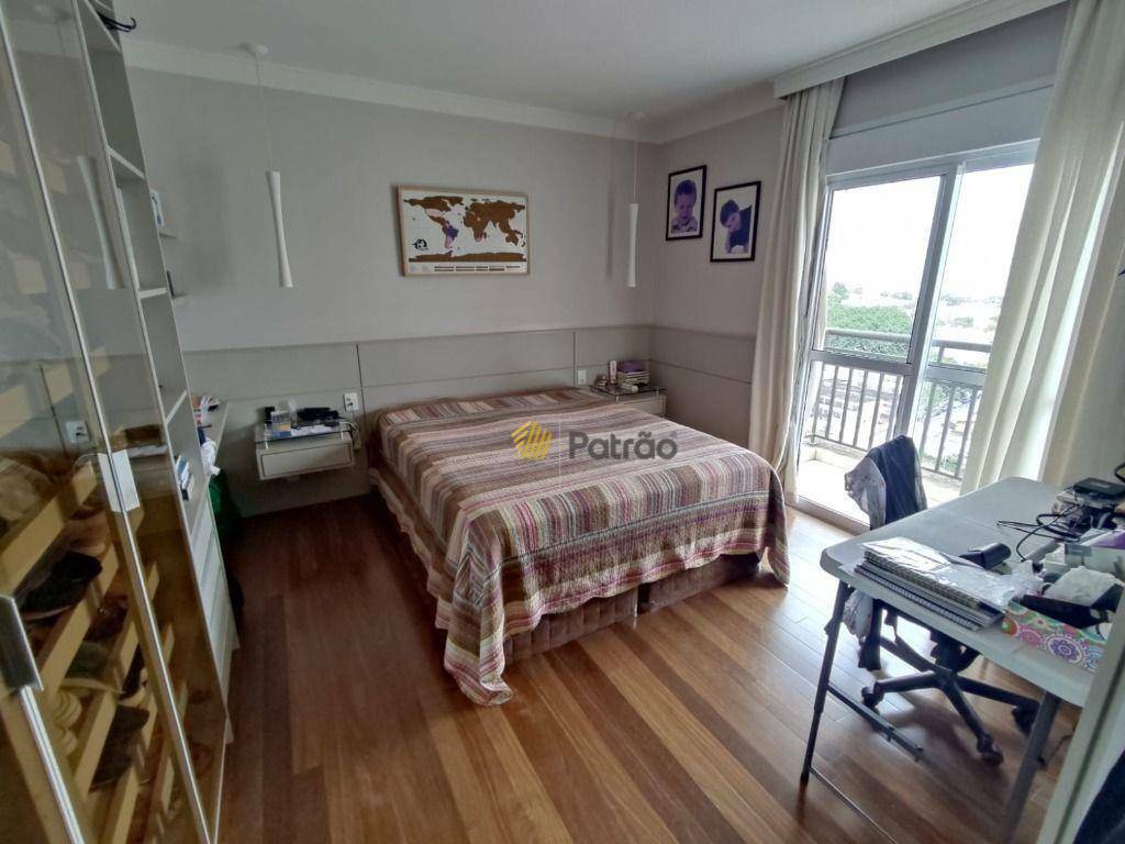 Apartamento à venda com 3 quartos, 242m² - Foto 24