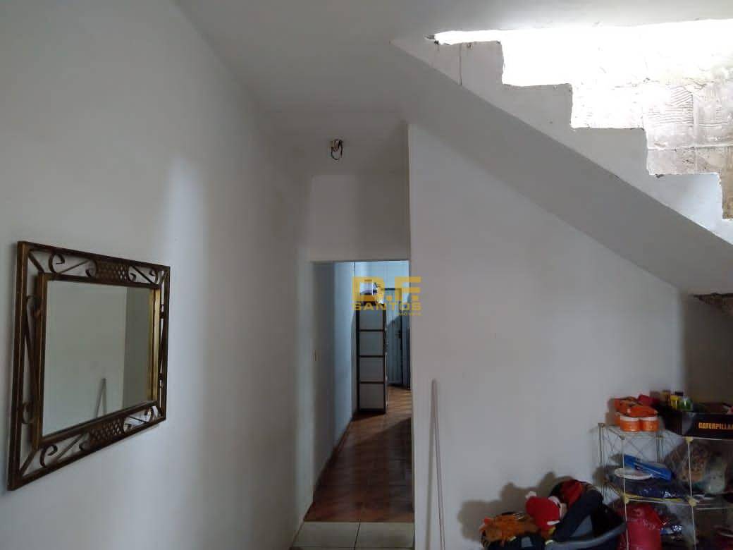 Sobrado à venda com 2 quartos, 1m² - Foto 2