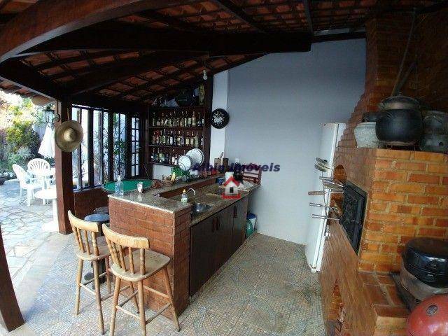 Casa à venda com 3 quartos, 250m² - Foto 14