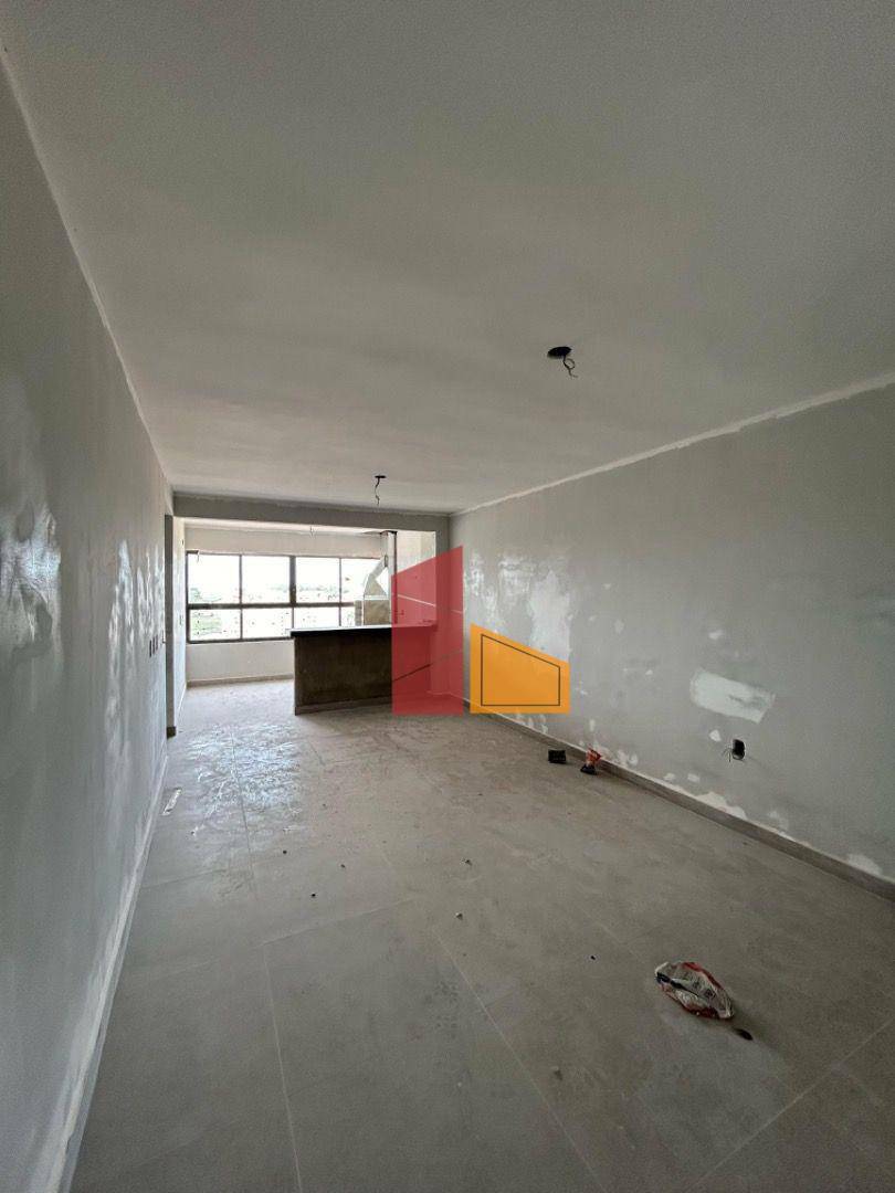Apartamento à venda com 3 quartos, 100m² - Foto 3