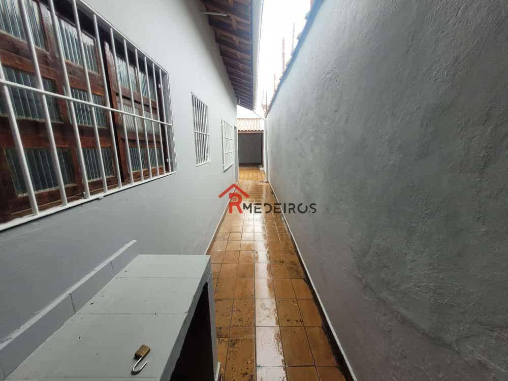 Casa à venda com 2 quartos, 80m² - Foto 16