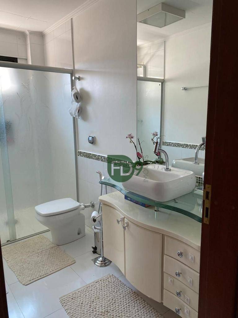 Apartamento à venda com 3 quartos, 130m² - Foto 14