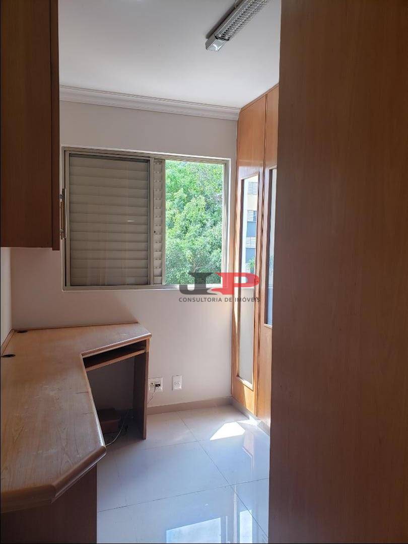 Apartamento à venda com 3 quartos, 75m² - Foto 15