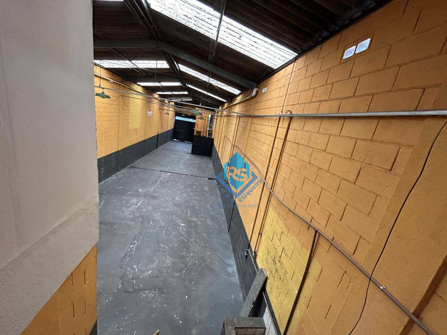 Depósito-Galpão-Armazém para alugar, 540m² - Foto 18