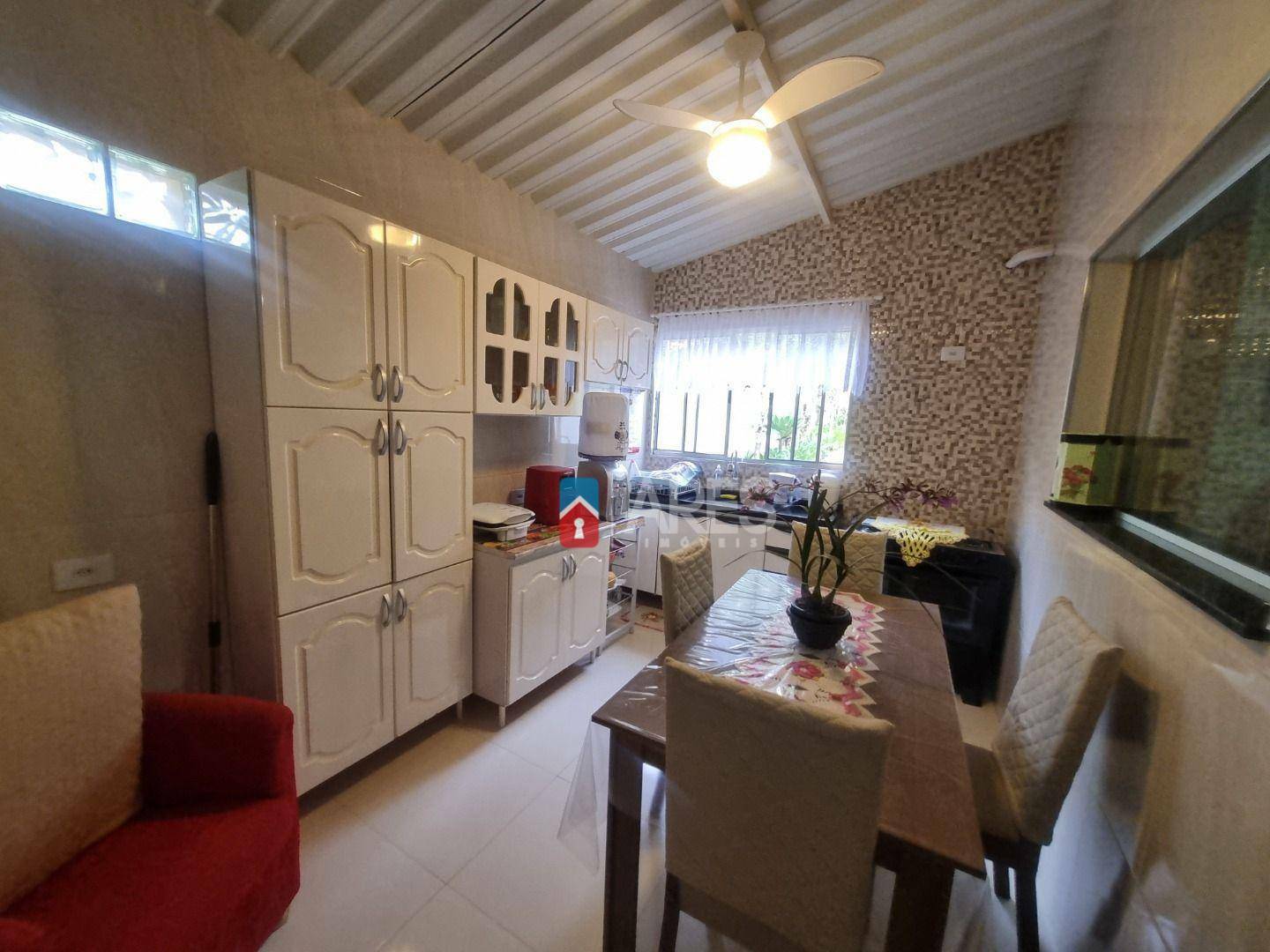 Chácara à venda com 4 quartos, 297m² - Foto 14