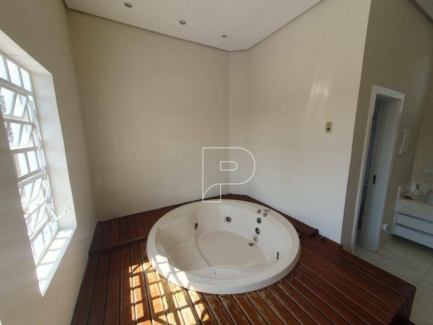 Casa de Condomínio para alugar com 4 quartos, 500m² - Foto 37