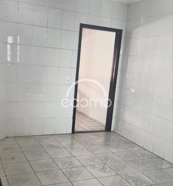 Casa para alugar com 3 quartos, 92m² - Foto 4