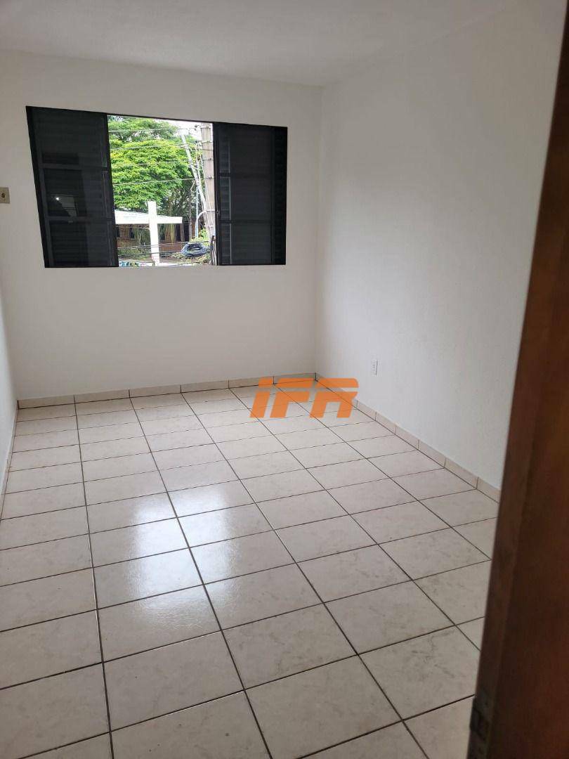 Apartamento para alugar com 1 quarto, 50m² - Foto 3