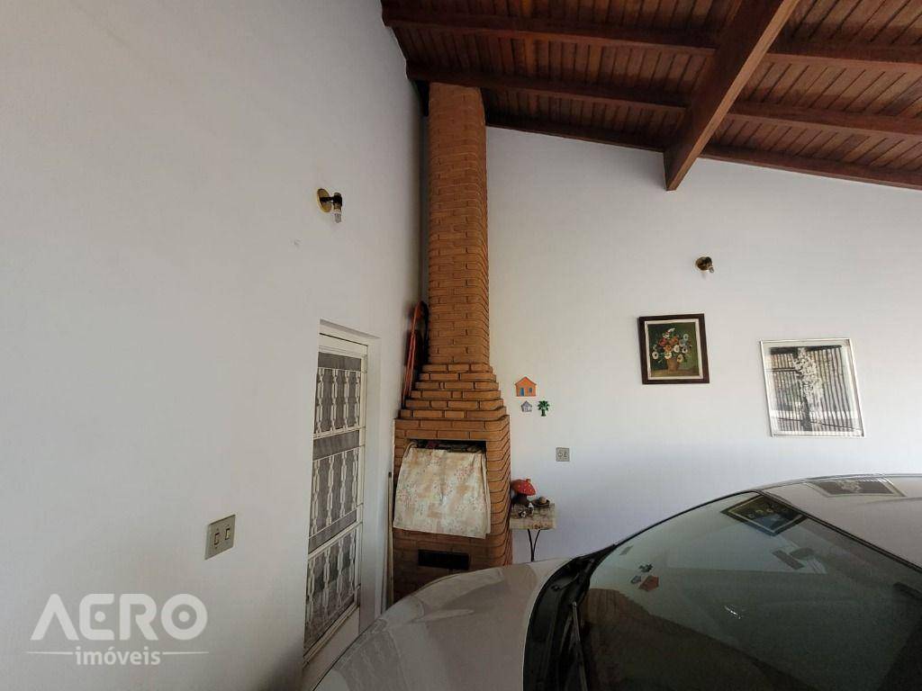 Casa à venda com 4 quartos, 190m² - Foto 7