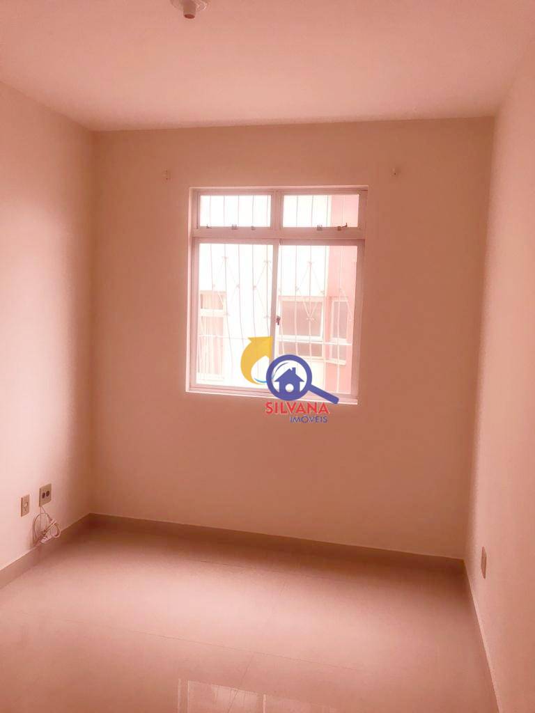 Apartamento para alugar com 3 quartos, 120m² - Foto 12