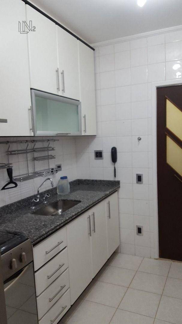 Apartamento para alugar com 3 quartos, 100m² - Foto 7