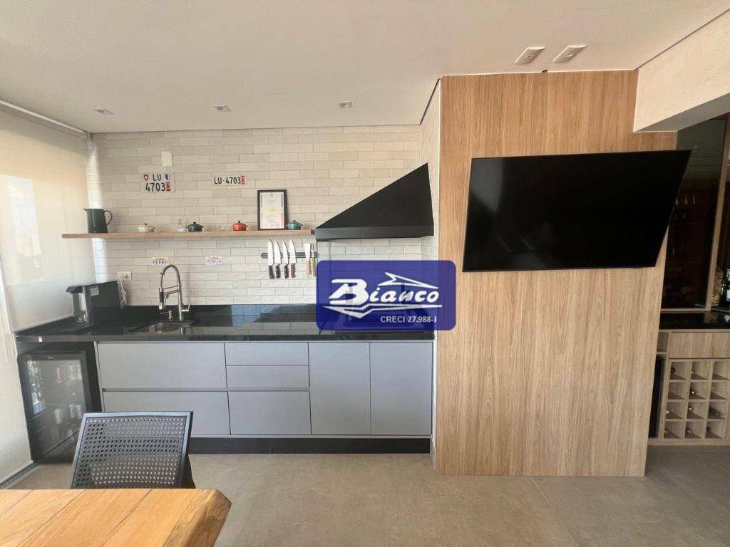 Apartamento à venda com 3 quartos, 129m² - Foto 1