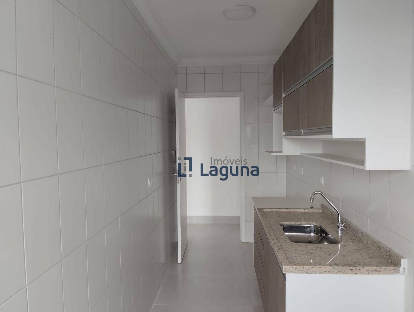 Apartamento para alugar com 2 quartos, 69m² - Foto 9