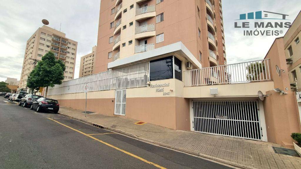 Apartamento à venda com 3 quartos, 98m² - Foto 2