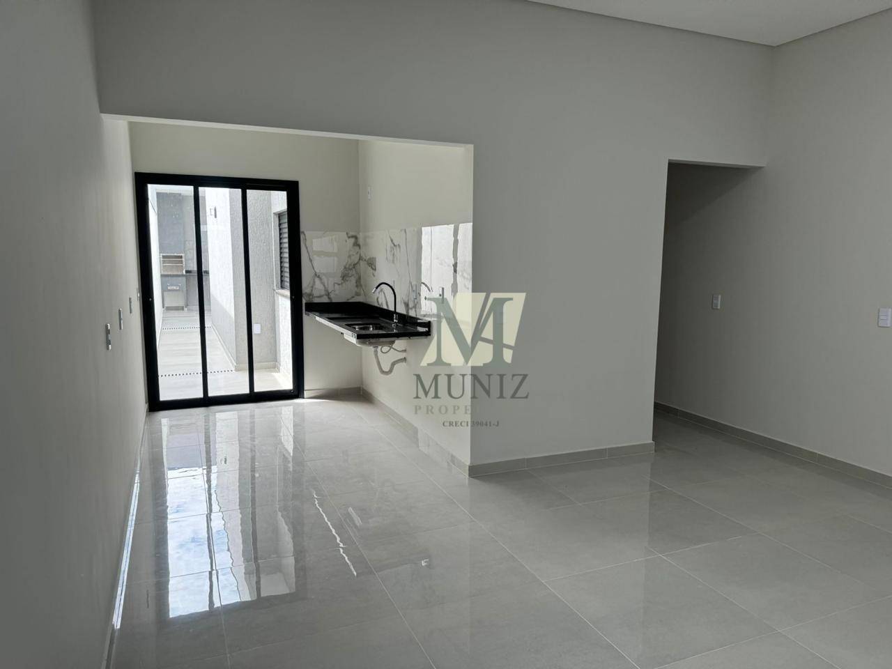 Casa à venda com 2 quartos, 100m² - Foto 5