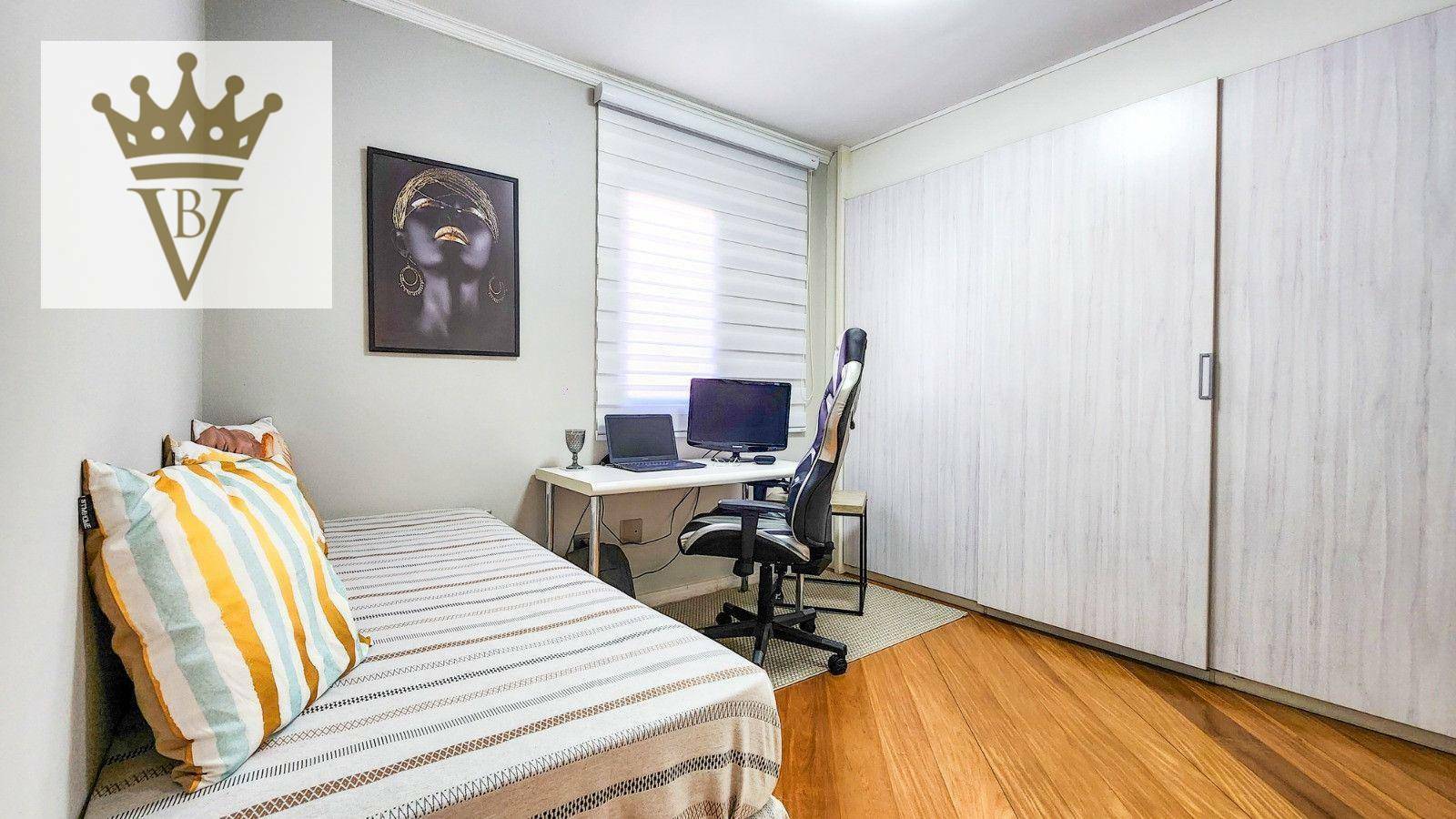 Apartamento à venda com 4 quartos, 216m² - Foto 4