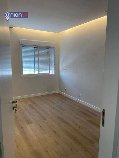 Apartamento à venda com 3 quartos, 107m² - Foto 4