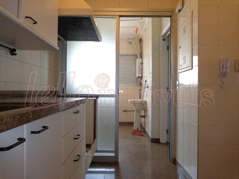 Apartamento para alugar com 3 quartos, 98m² - Foto 12