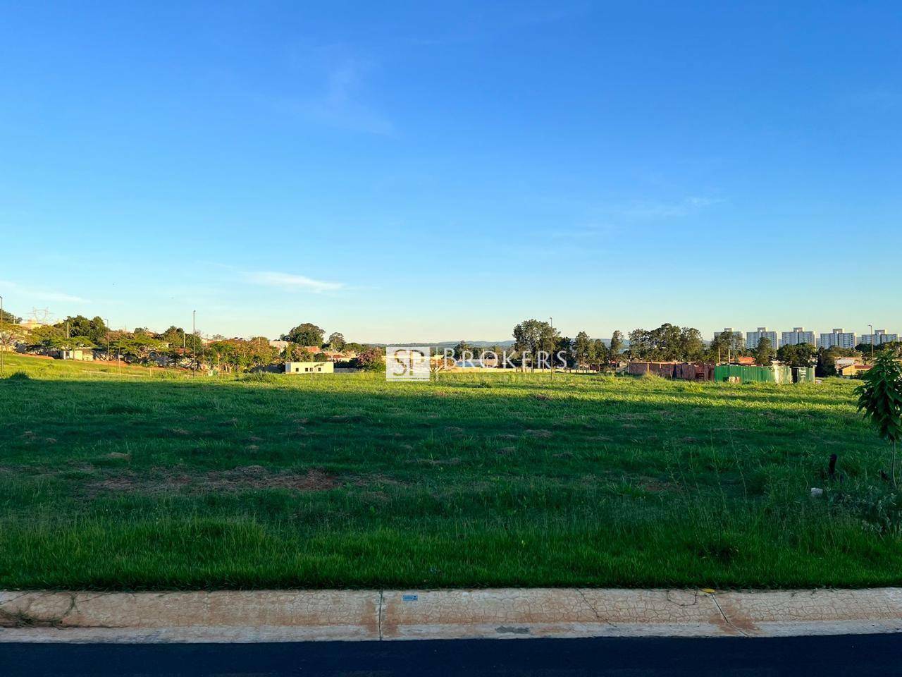 Loteamento e Condomínio, 360 m² - Foto 1