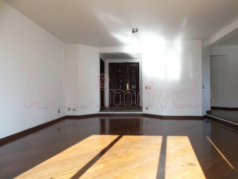 Apartamento para alugar com 4 quartos, 247m² - Foto 9