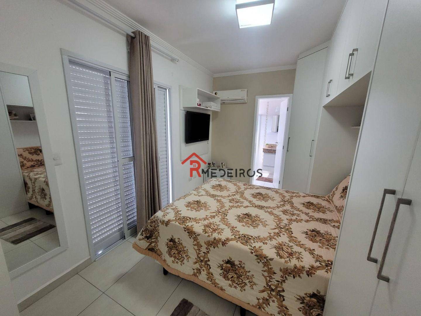 Apartamento à venda com 3 quartos, 140m² - Foto 19