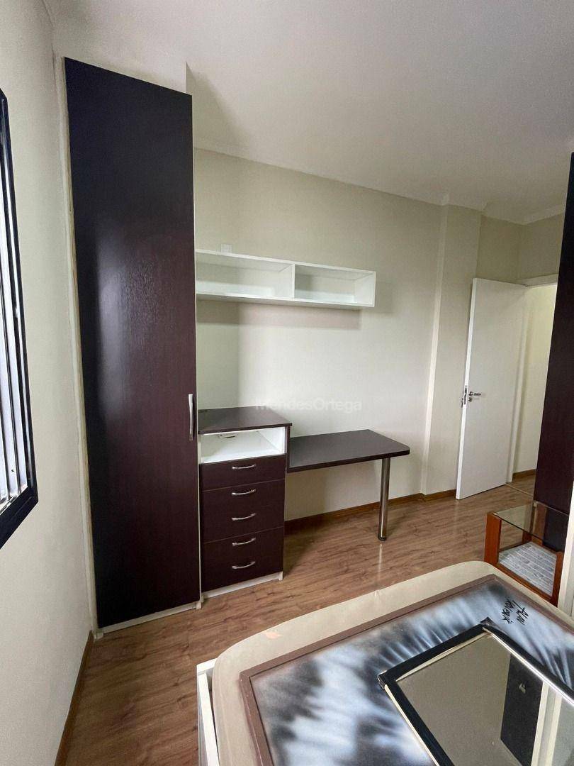 Apartamento para alugar com 3 quartos, 143m² - Foto 14