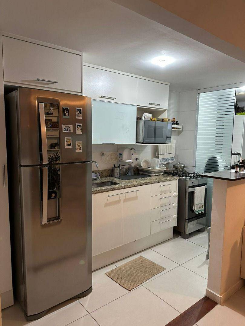 Apartamento à venda com 2 quartos, 76m² - Foto 6