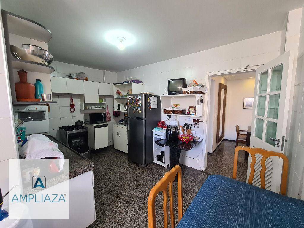 Apartamento à venda com 3 quartos, 146m² - Foto 15