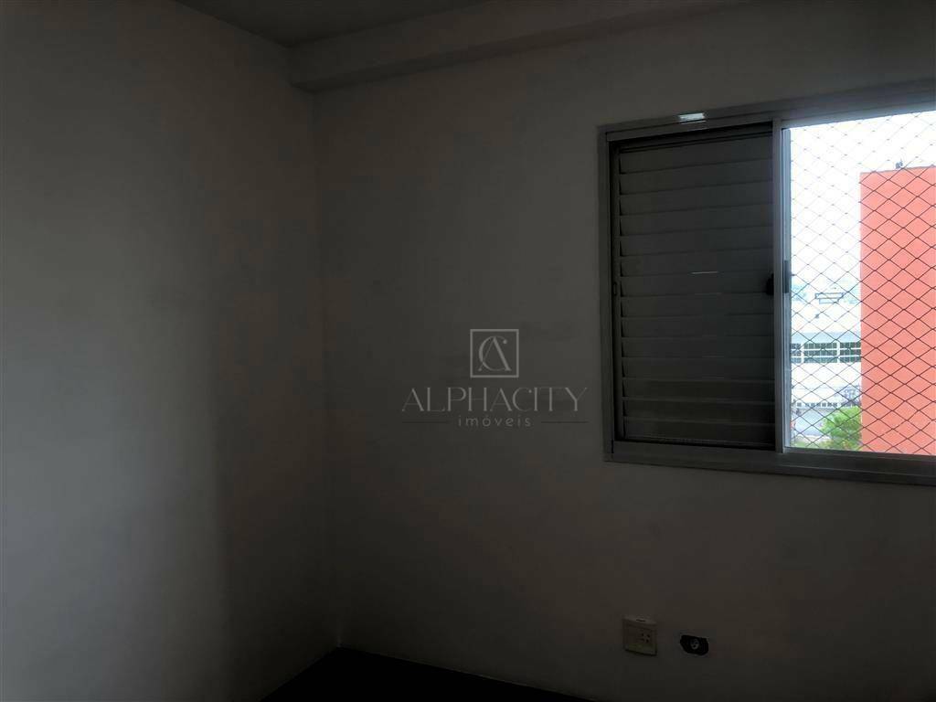 Apartamento para alugar com 2 quartos, 91m² - Foto 17