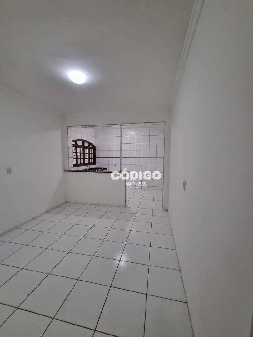 Sobrado para alugar com 3 quartos, 300m² - Foto 4