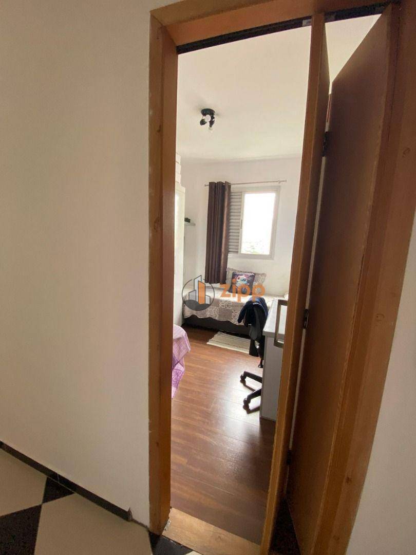 Apartamento à venda com 3 quartos, 74m² - Foto 8